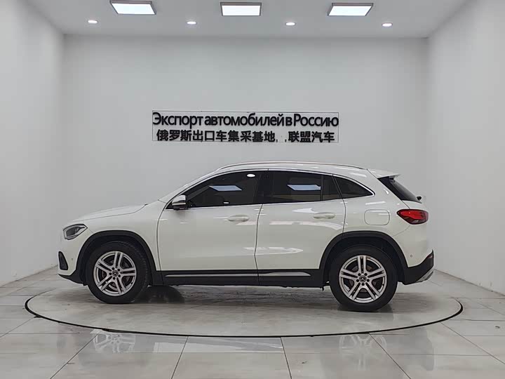 Фото 5 - Mercedes-Benz GLA-Class