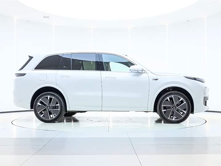 Фото 4 - LiXiang L8