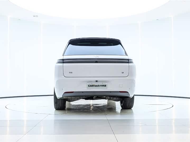 Фото 6 - LiXiang L8