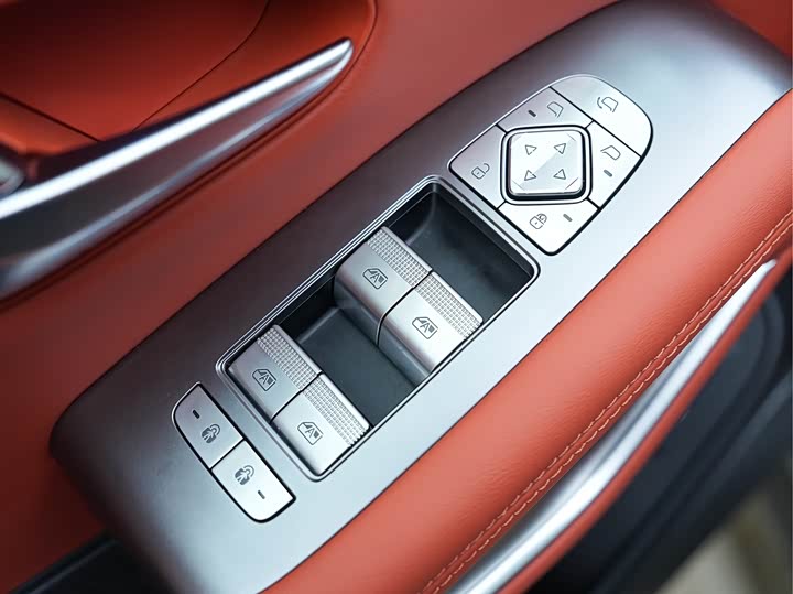 Фото 9 - BYD Tang L