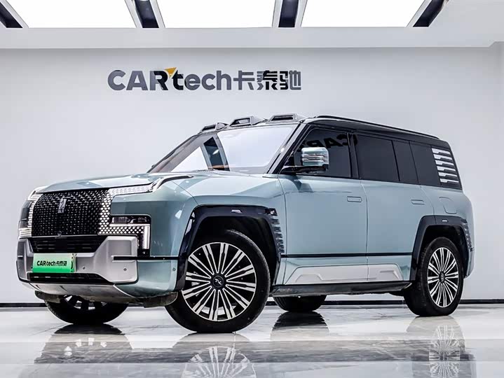 Фото 1 - BYD Yangwang U8