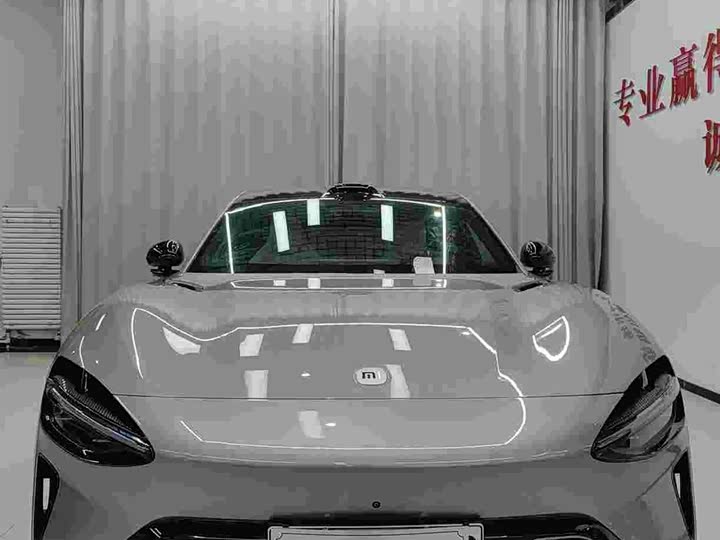 Фото 2 - Xiaomi YU7