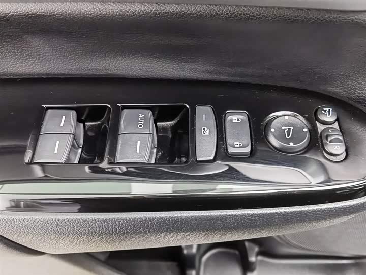 Фото 9 - Honda Breeze