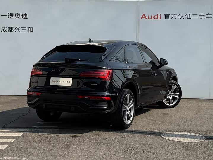 Фото 4 - Audi Q5L Sportback