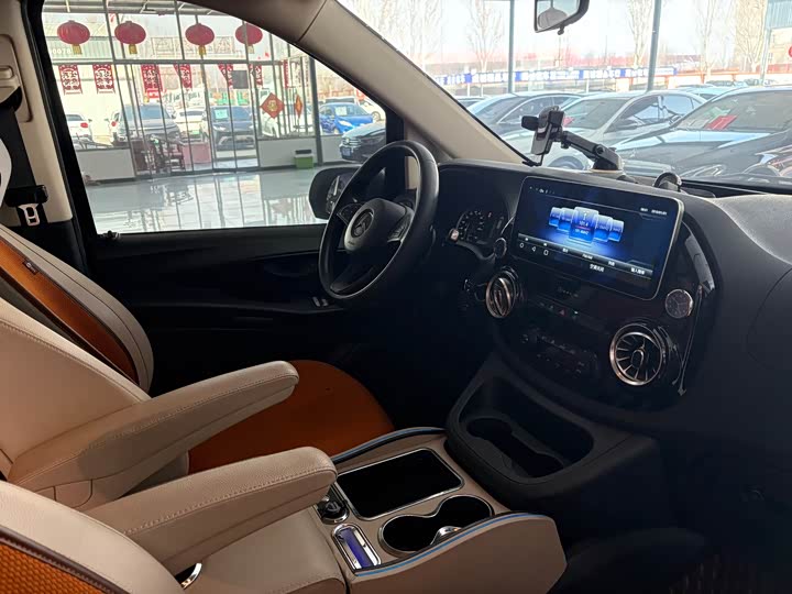 Фото 4 - Mercedes-Benz Vito