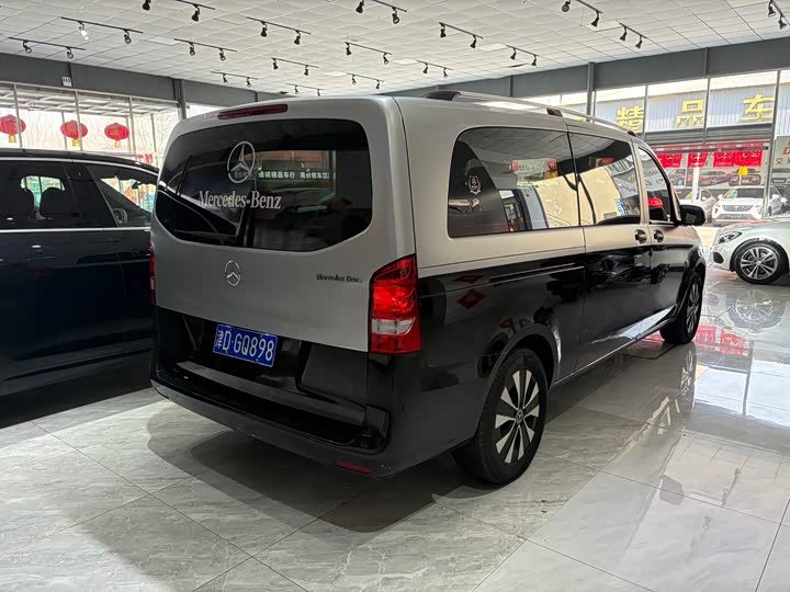 Фото 9 - Mercedes-Benz Vito