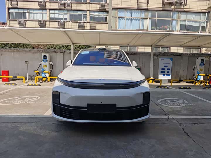 Фото 2 - LiXiang L7