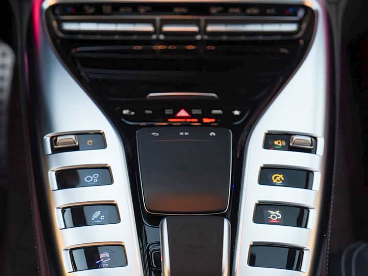 Фото 7 - Mercedes-Benz AMG GT