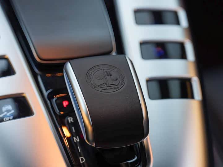 Фото 8 - Mercedes-Benz AMG GT