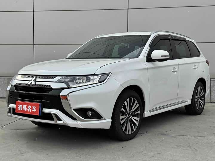 Фото 1 - Mitsubishi Outlander