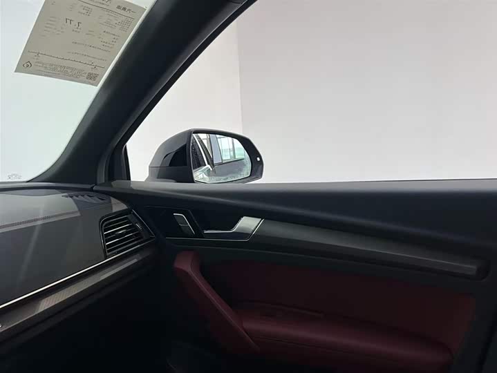 Фото 8 - Audi Q5L