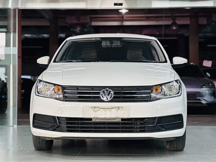 Фото 3 - Volkswagen Santana