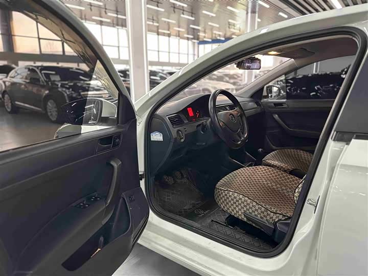 Фото 7 - Volkswagen Santana