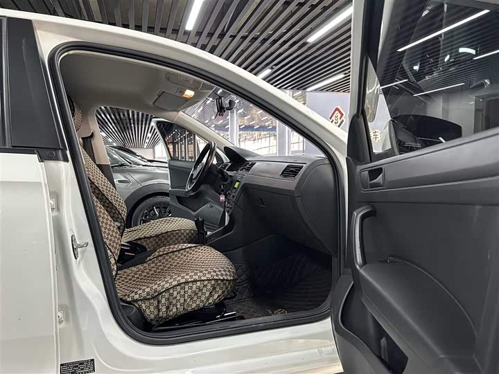 Фото 9 - Volkswagen Santana