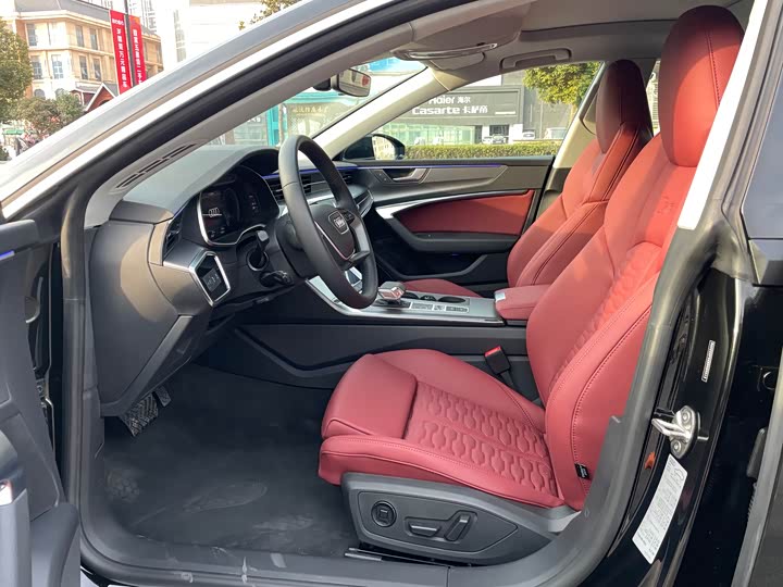 Фото 7 - Audi A7