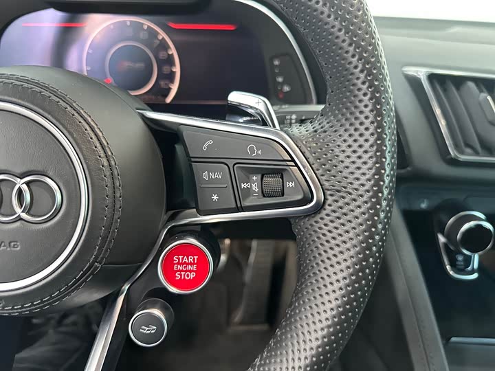 Фото 7 - Audi R8