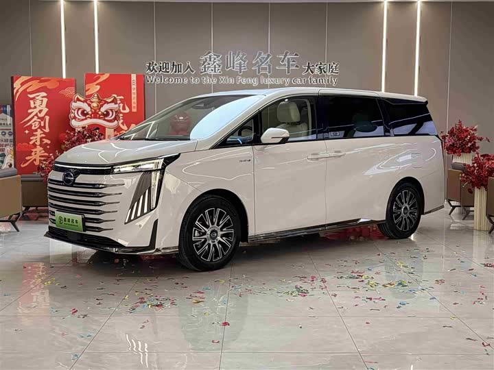 Фото 1 - GAC Trumpchi E9