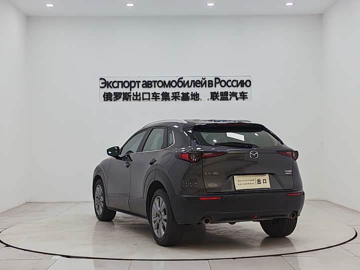 Фото 4 - Mazda CX-30