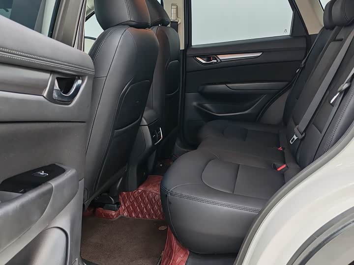 Фото 8 - Mazda CX-5