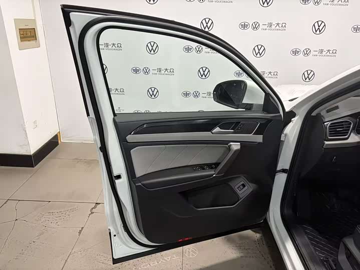 Фото 6 - Volkswagen Tayron