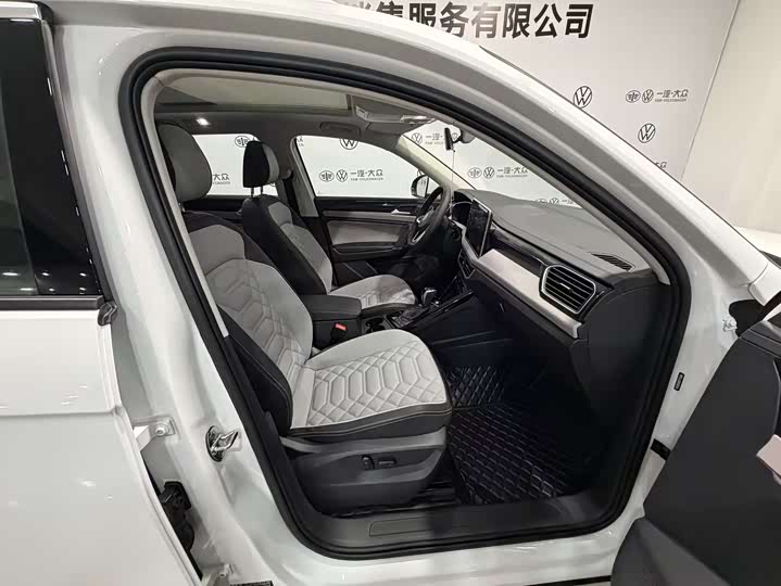 Фото 8 - Volkswagen Tayron