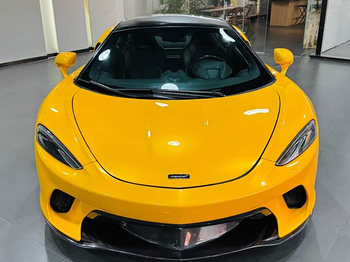 Фото 2 - McLaren GT