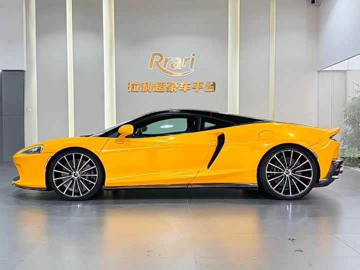 Фото 4 - McLaren GT