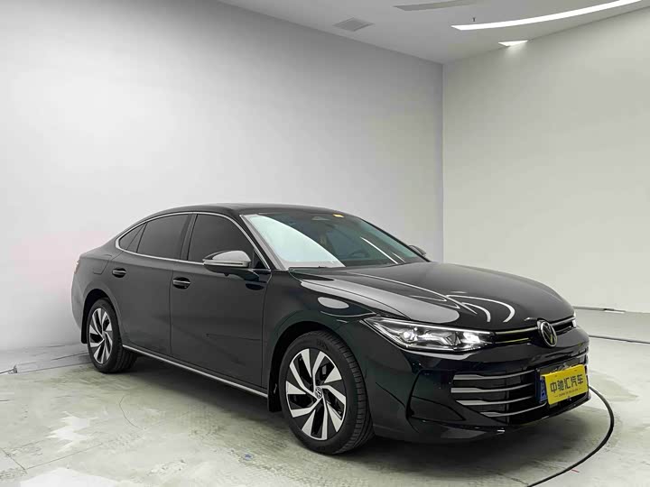 Фото 3 - Volkswagen Passat