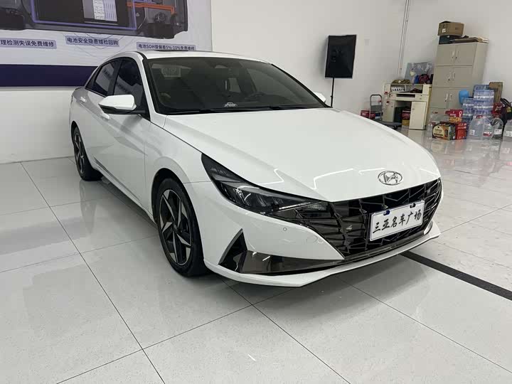 Фото 3 - Hyundai Elantra N line