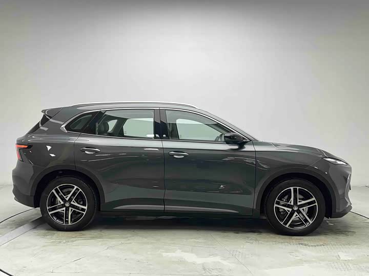 Фото 4 - MG Motor ES5