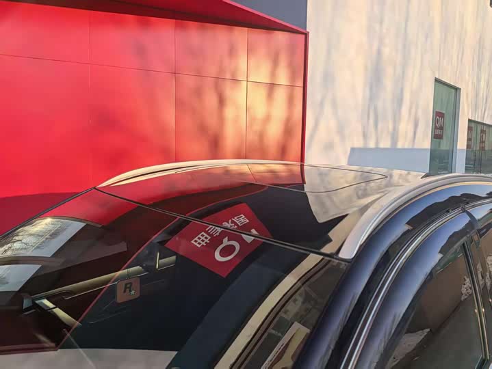 Фото 8 - Geely Coolray