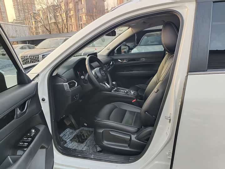 Фото 9 - Mazda CX-5