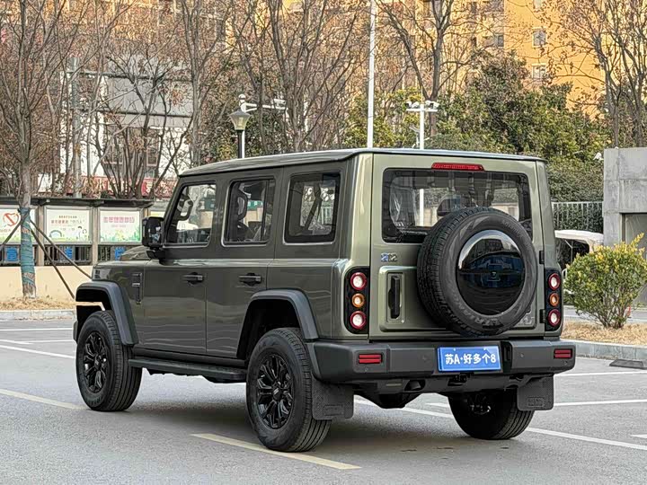 Photo 6 - BAW 212 T01