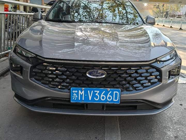 Фото 1 - Ford Mondeo