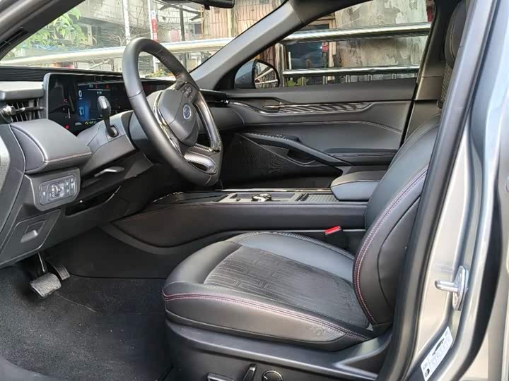 Фото 4 - Ford Mondeo