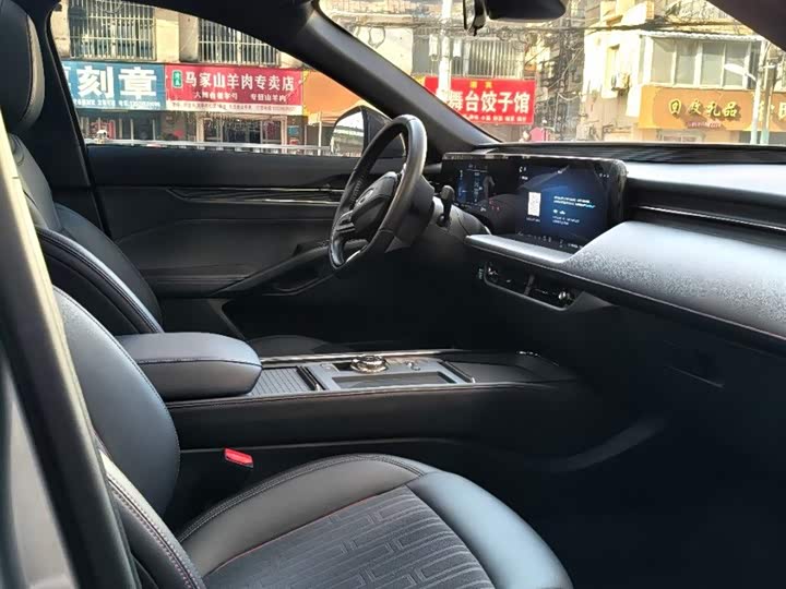 Фото 5 - Ford Mondeo