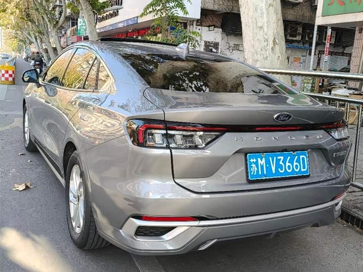 Фото 9 - Ford Mondeo