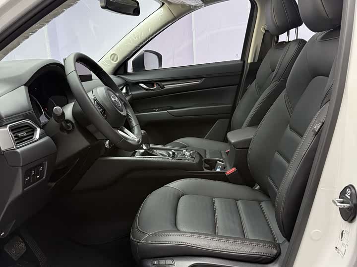Photo 8 - Mazda CX-5