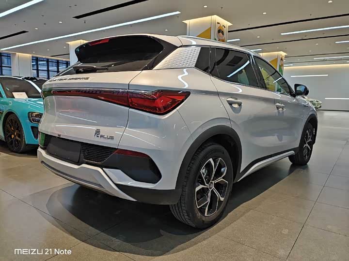 Фото 6 - BYD Yuan Plus