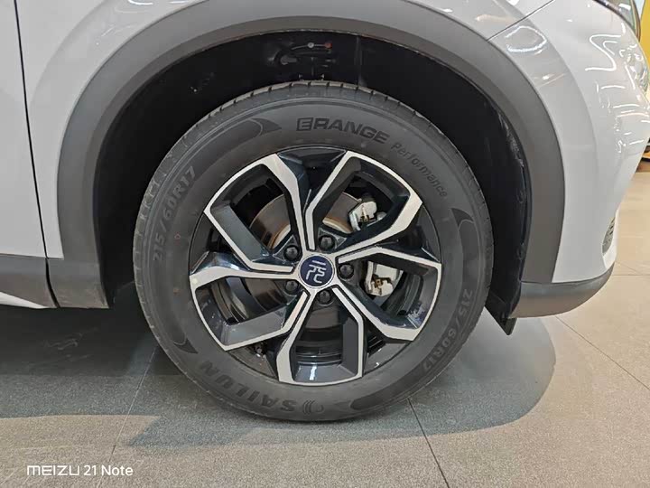 Фото 8 - BYD Yuan Plus