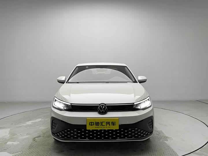 Фото 2 - Volkswagen Lavida