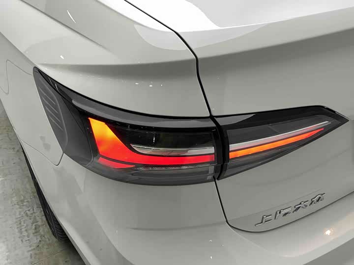 Фото 7 - Volkswagen Lavida