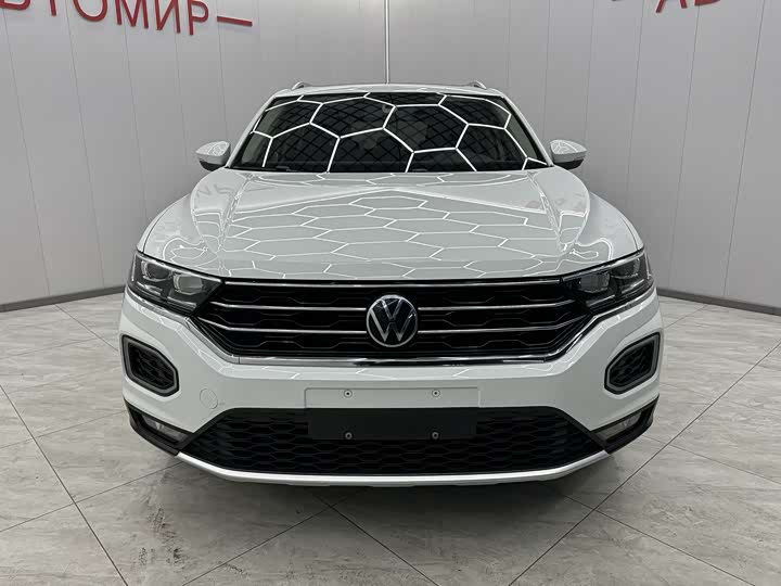 Фото 3 - Volkswagen T-Roc