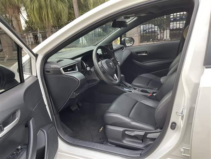 Фото 4 - Toyota Levin