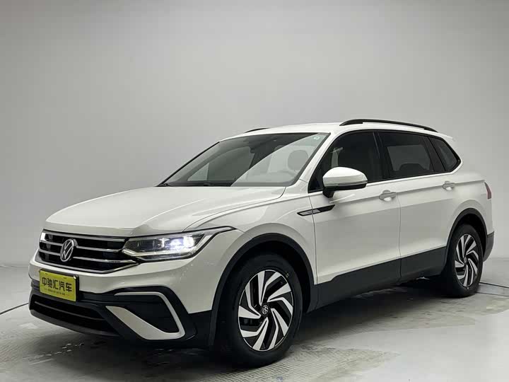 Фото 1 - Volkswagen Tiguan L Pro
