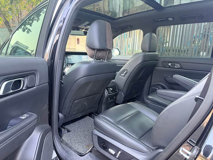 Фото 5 - LiXiang One