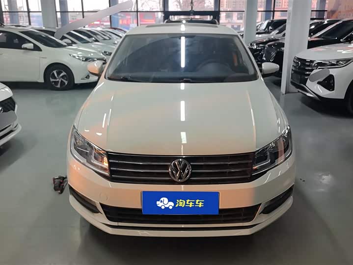 Фото 2 - Volkswagen Santana