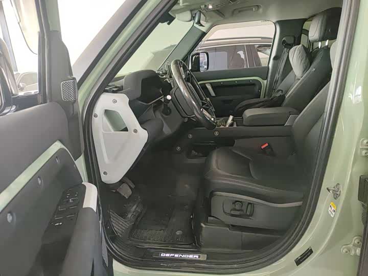 Фото 3 - Land Rover Defender