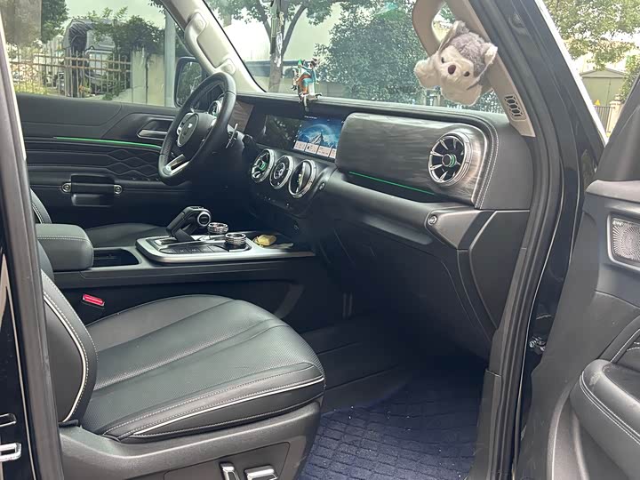 Фото 8 - Tank 300