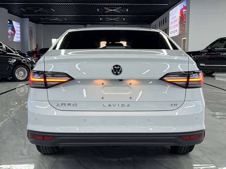 Photo 4 - Volkswagen Lavida